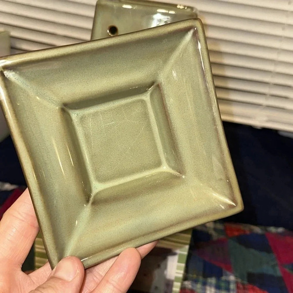 New Scentsy Home Authentic SENDAI Fragrance Wax Melt Warmer original box - Picture 5 of 6